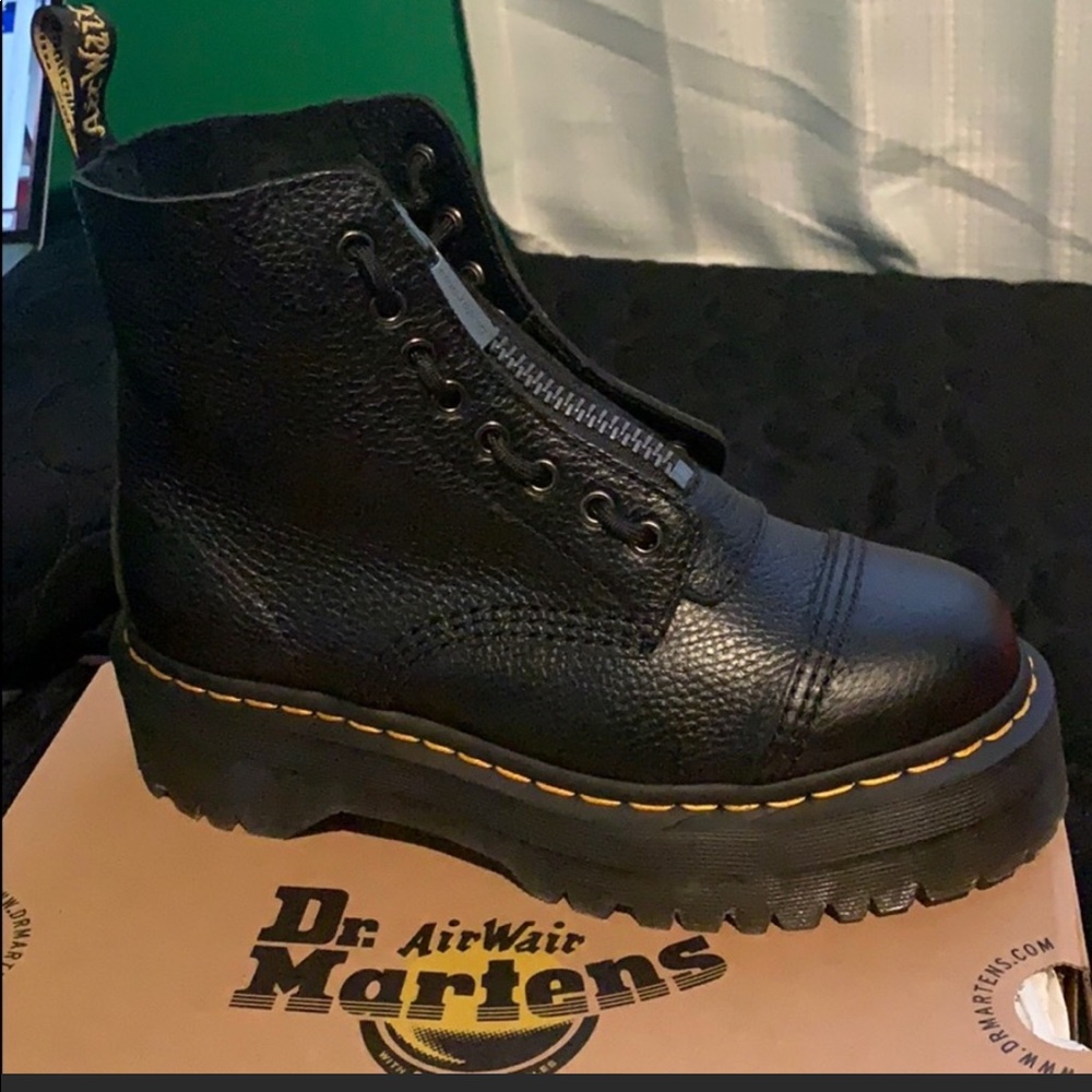 Dr.Martens